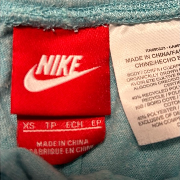 Nike booty shorts - Picture 3 of 6